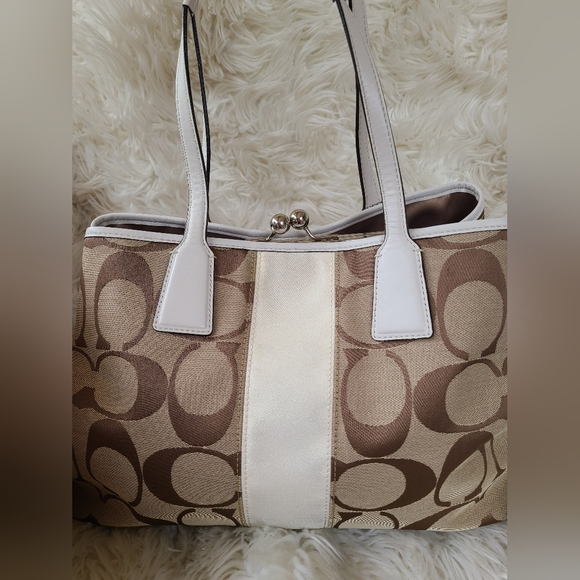 Coach signature Brown/tan Jacquard with Ivory Leather trim and handles Tote - Picture 3 of 5